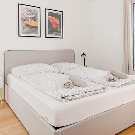 Whats-App Self-Check-In - 1Br Apartment, Near Airport,15 Min To Center Вена Экстерьер фото