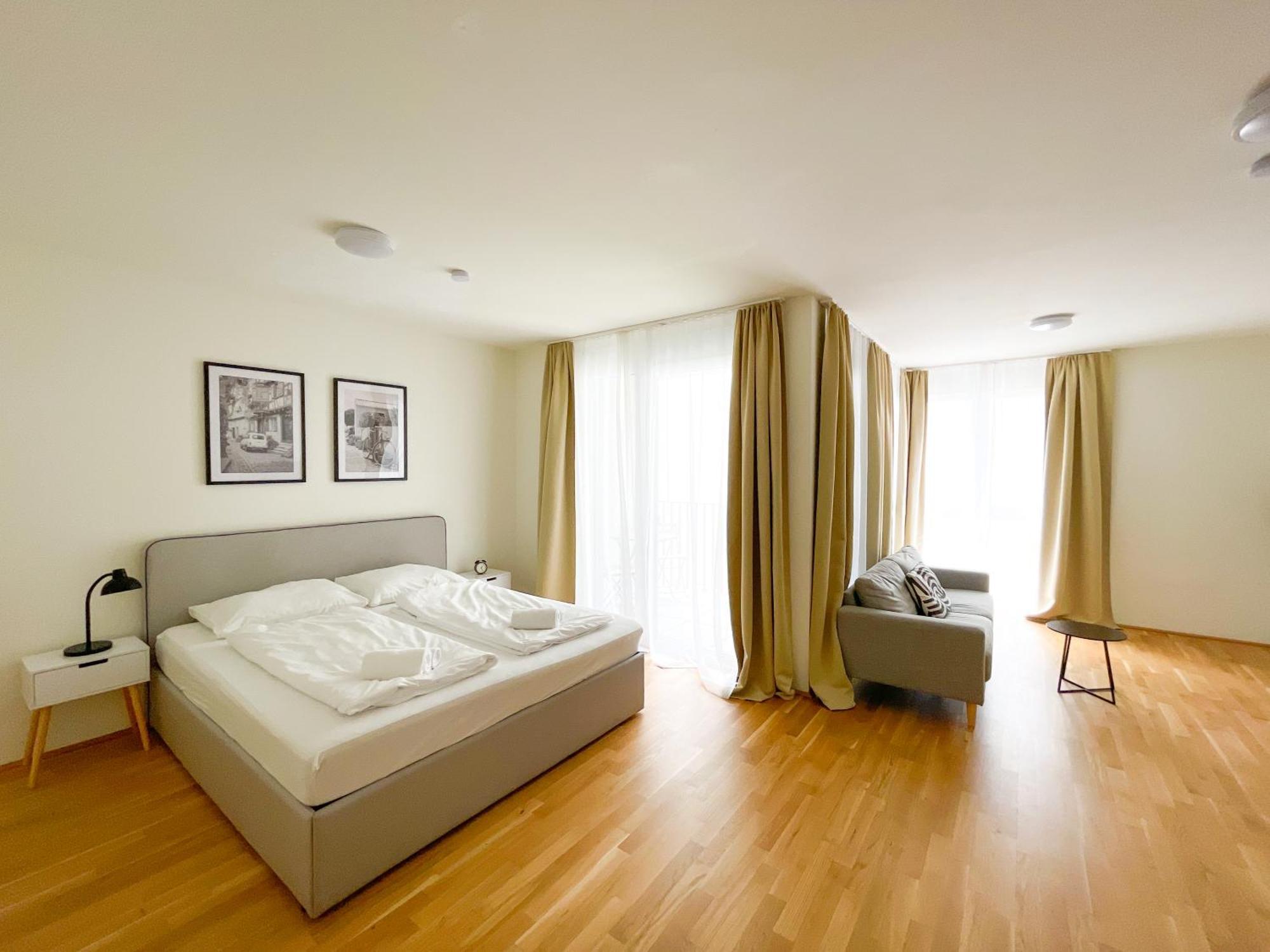 Whats-App Self-Check-In - 1Br Apartment, Near Airport,15 Min To Center Вена Номер фото
