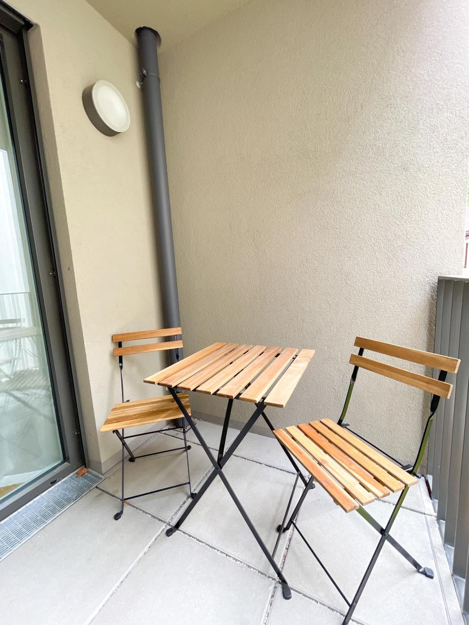 Whats-App Self-Check-In - 1Br Apartment, Near Airport,15 Min To Center Вена Номер фото